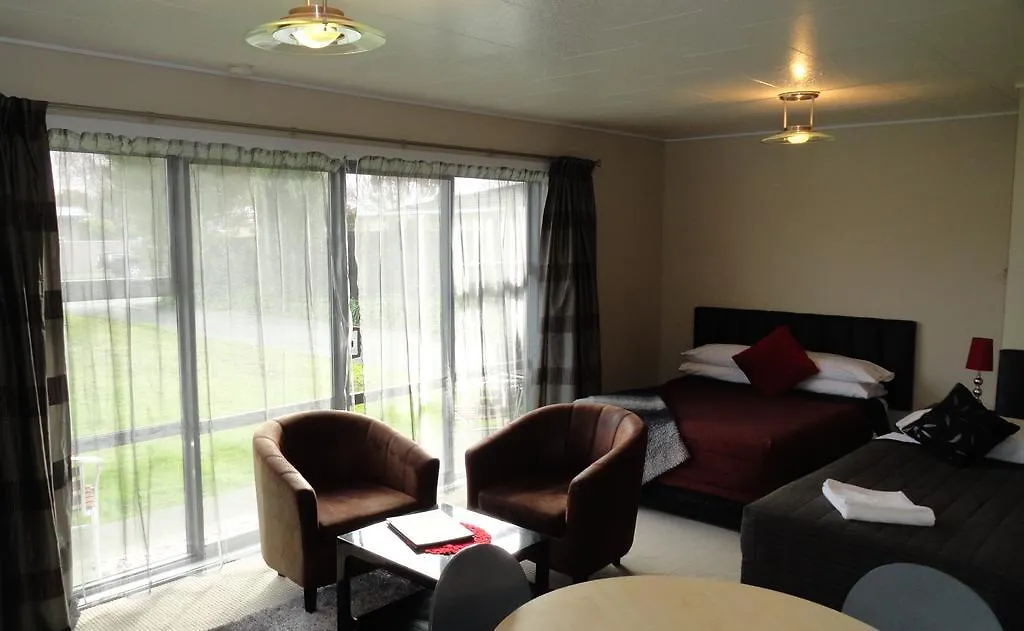 כרייסטצ'רץ' Aarburg Airport Motel 0*,  ניו זילנד