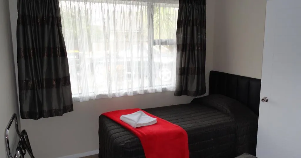כרייסטצ'רץ' Aarburg Airport Motel 0*,  ניו זילנד